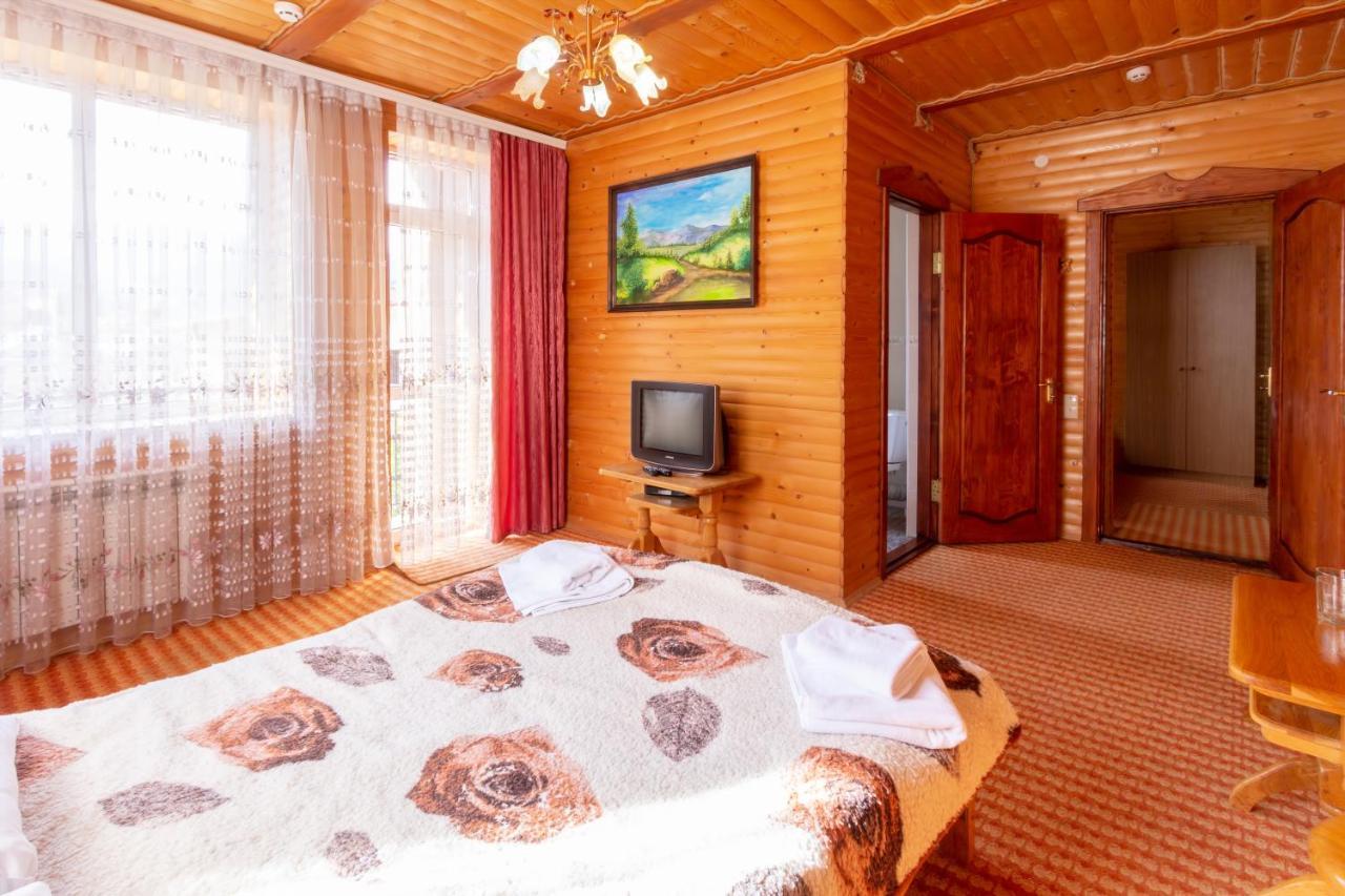 У Мар'Яни І Назара Hotel Yaremche Eksteriør billede