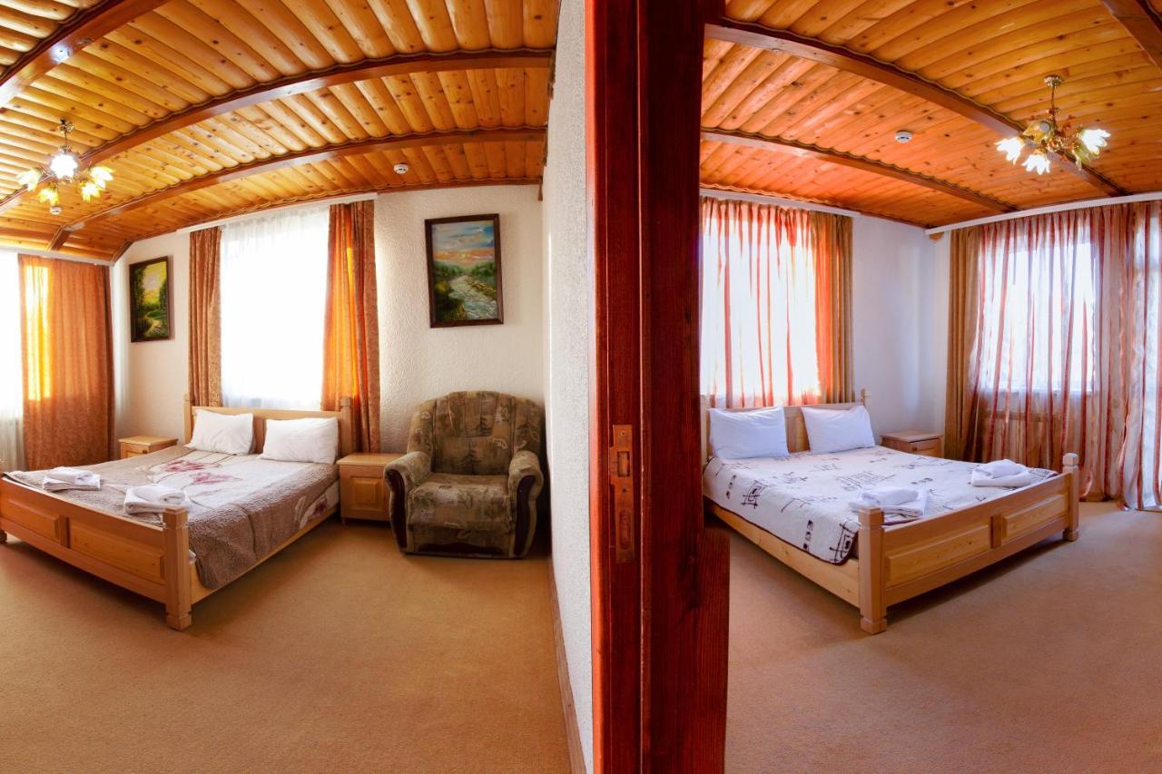 У Мар'Яни І Назара Hotel Yaremche Eksteriør billede