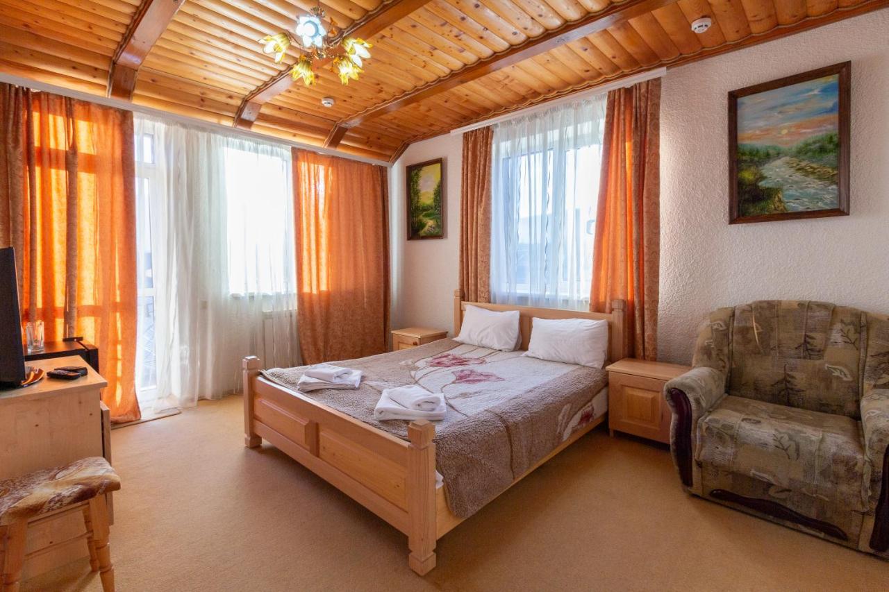 У Мар'Яни І Назара Hotel Yaremche Eksteriør billede