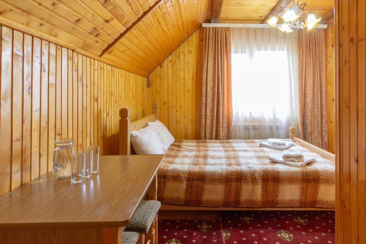 У Мар'Яни І Назара Hotel Yaremche Eksteriør billede