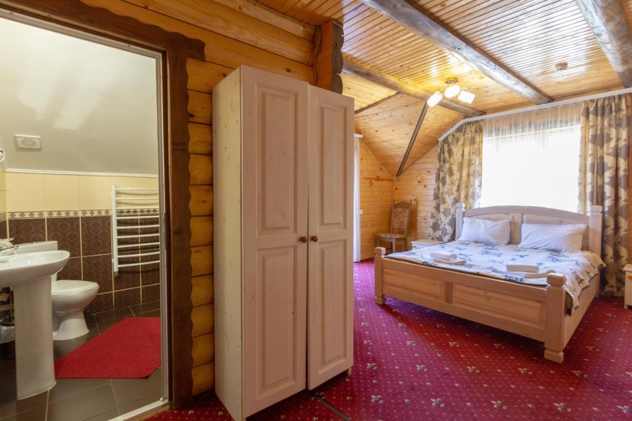 У Мар'Яни І Назара Hotel Yaremche Eksteriør billede